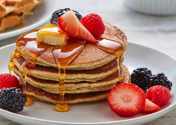 Pancakes aux fruits rouges
