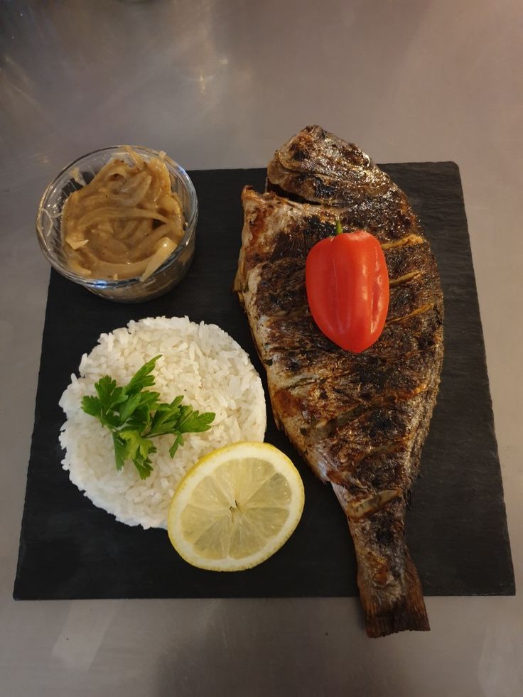 Yassa poisson avec riz